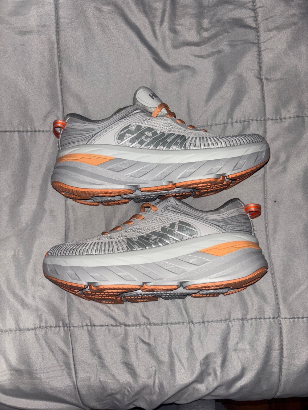Hoka M Bondi 7 size 7 men 8.5 womens